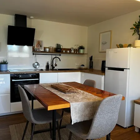 Frieda Apartment